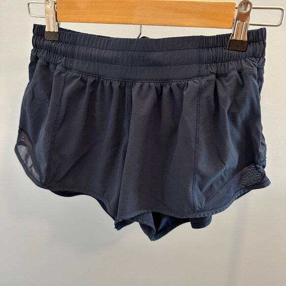 Hotty Hot Low-Rise Lined Short 2.5" - Picture 2 of 4